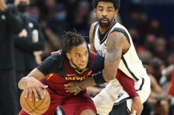  利雅得新月四强战险胜AC米兰，王曼昱砍下40记关键球，全场沸腾